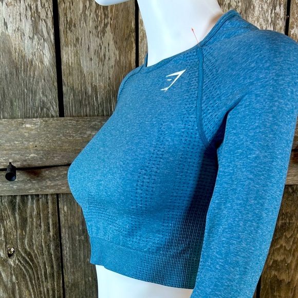 Gymshark Blue Crop Top - Picture 4 of 7